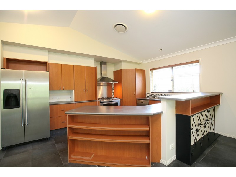 2 The Nook, Underwood QLD 4119
