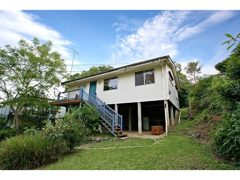 1 Roseglen St, Greenslopes QLD 4120