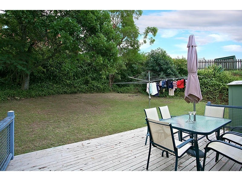 1 Roseglen St, Greenslopes QLD 4120