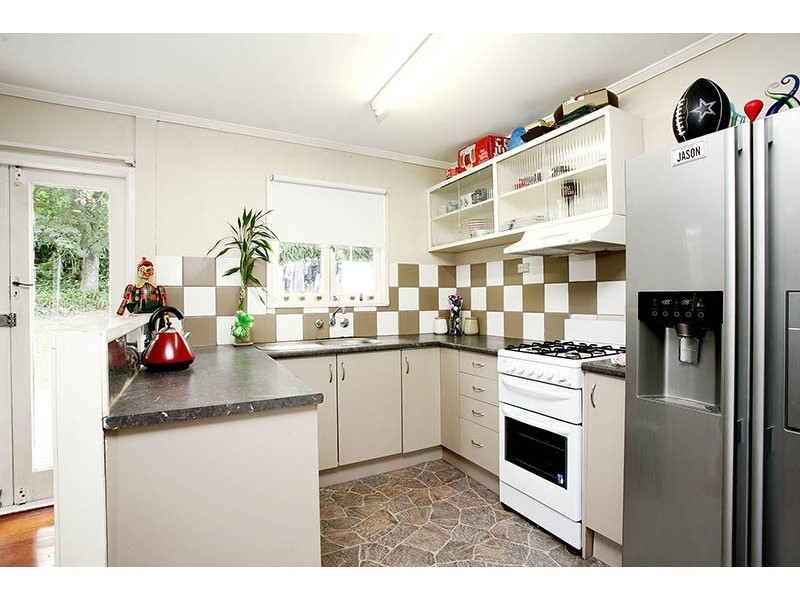 1 Roseglen St, Greenslopes QLD 4120