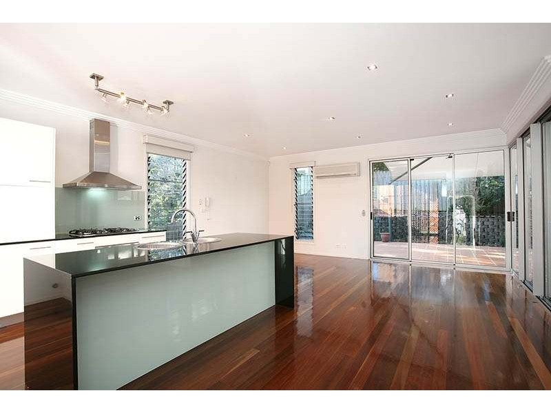 85 Oxford Tce, Taringa QLD 4068