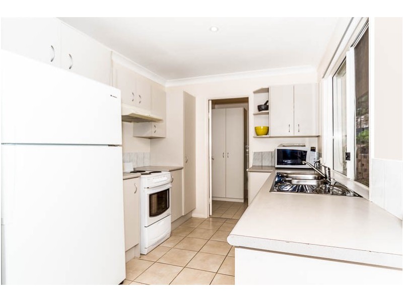 35 Leighton Drive, Edens Landing QLD 4207
