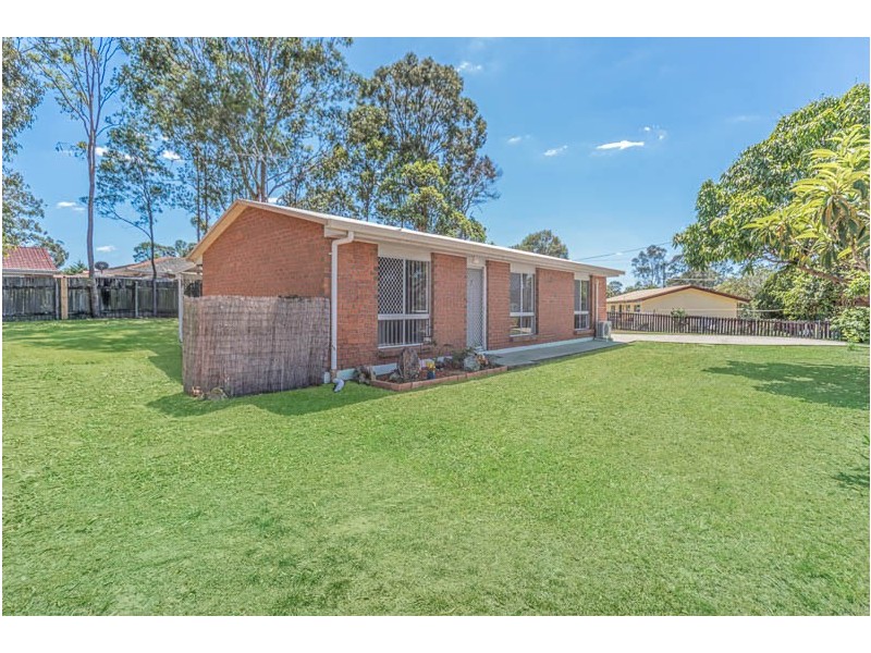 7 Rinto Drive, Eagleby QLD 4207