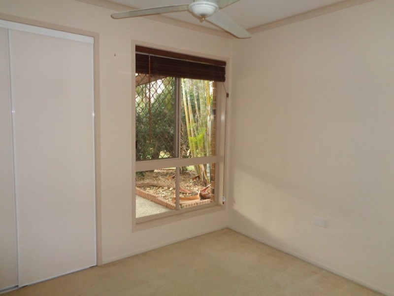 4 Foxdale Crt, Waterford West QLD 4133