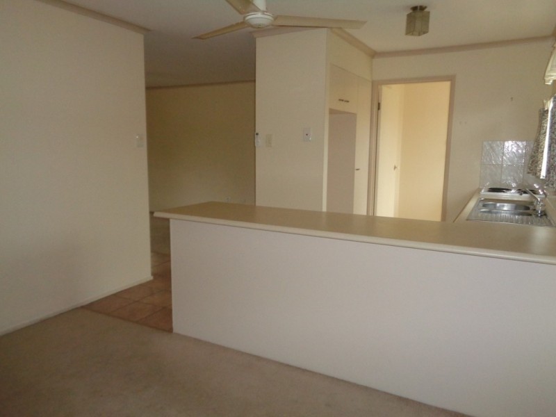 4 Foxdale Crt, Waterford West QLD 4133