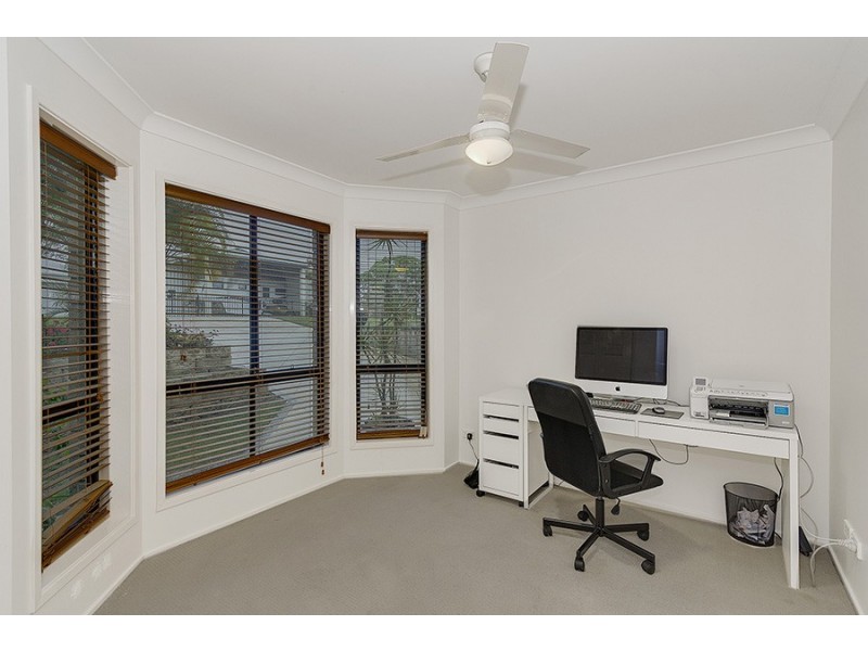 7 Costigan Tce, Edens Landing QLD 4207