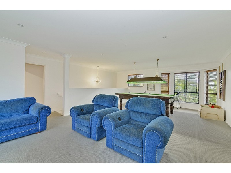 7 Costigan Tce, Edens Landing QLD 4207