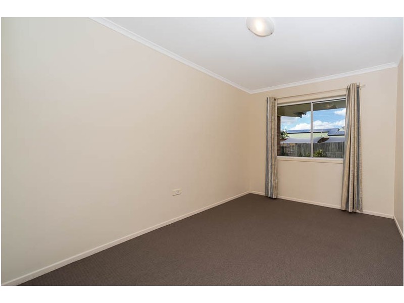 6 Holliday Drive, Edens Landing QLD 4207