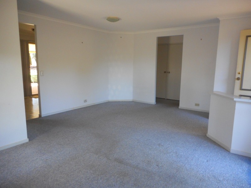 99 Castile Cres, Edens Landing QLD 4207