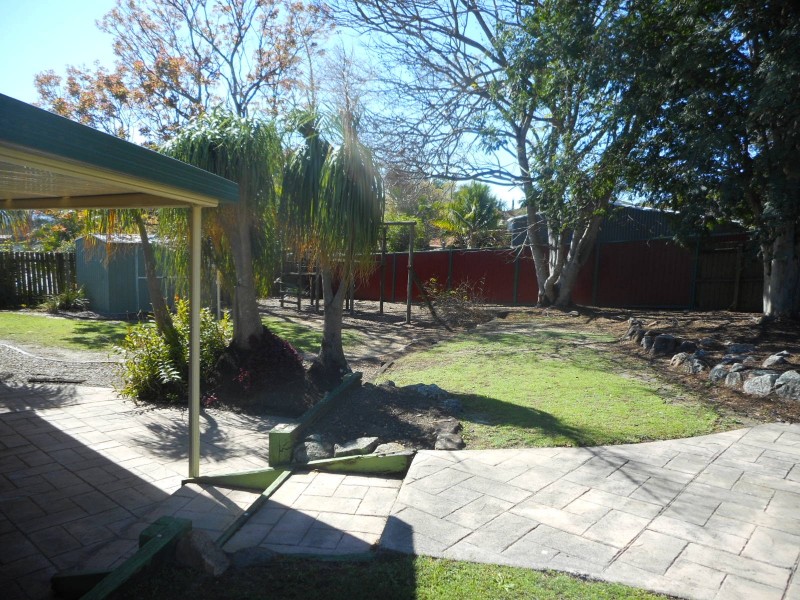 99 Castile Cres, Edens Landing QLD 4207