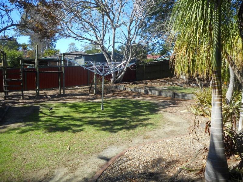 99 Castile Cres, Edens Landing QLD 4207