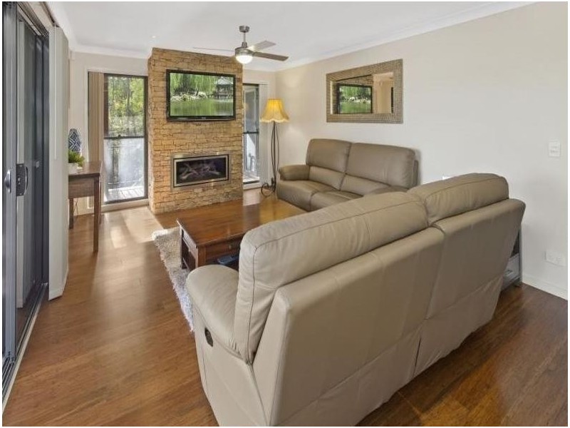 30 Millstream Retreat, Waterford QLD 4133