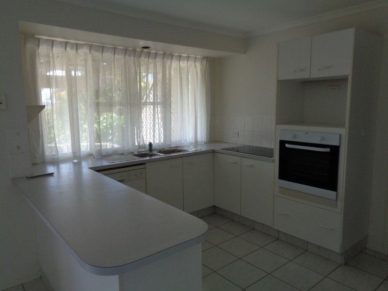 65 Mt Warren Blvd, Mount Warren Park QLD 4207