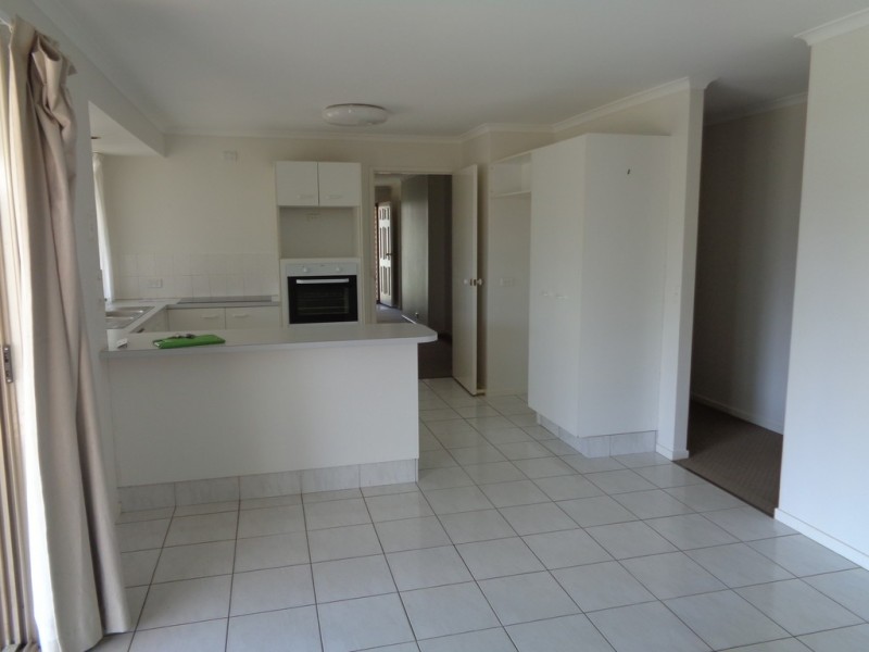 65 Mt Warren Blvd, Mount Warren Park QLD 4207