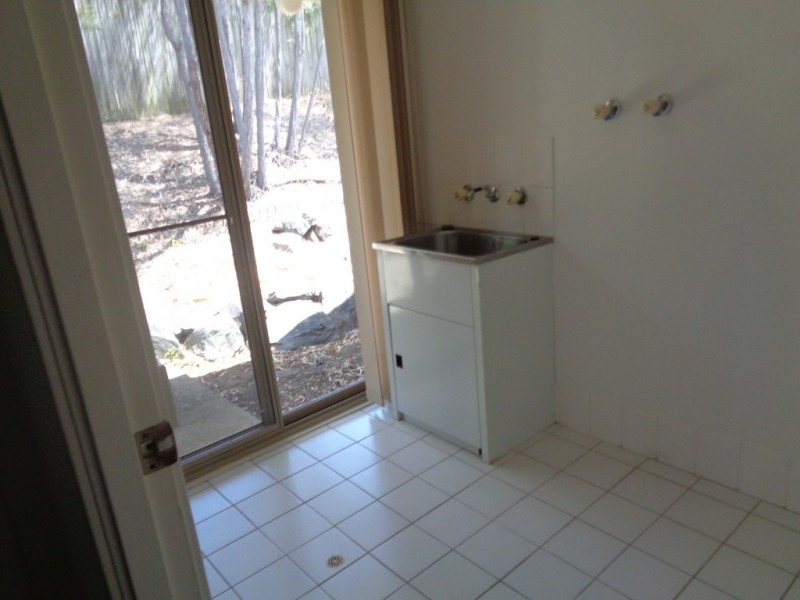 65 Mt Warren Blvd, Mount Warren Park QLD 4207