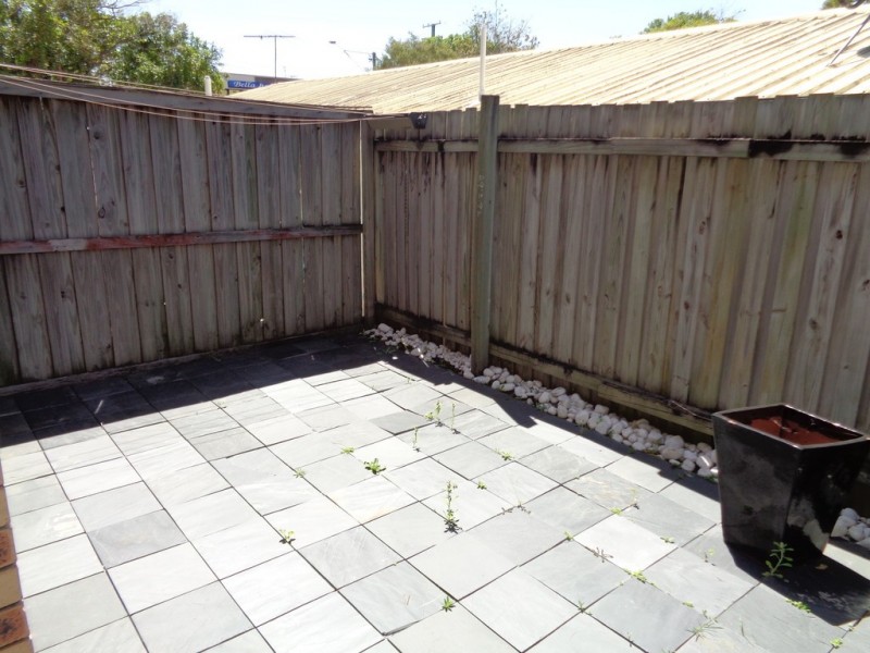 5/2 Cowper Ave, Eagleby QLD 4207