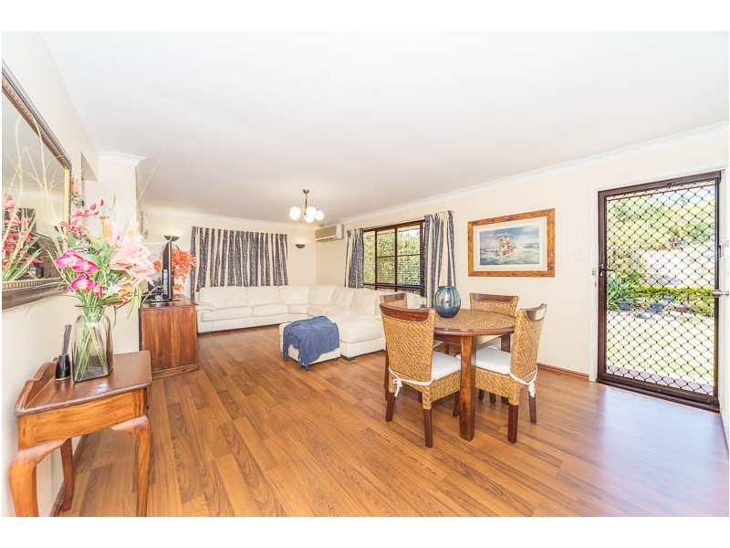 20 Avonmore Street, Edens Landing QLD 4207