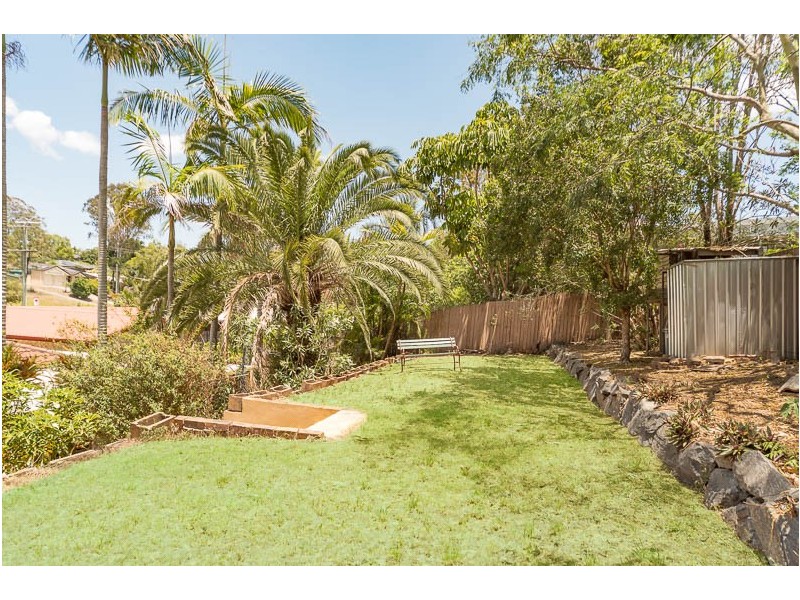 20 Avonmore Street, Edens Landing QLD 4207