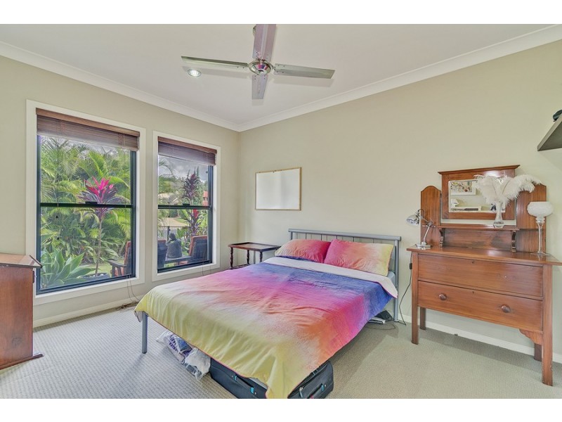 39 Riverside Tce, Windaroo QLD 4207