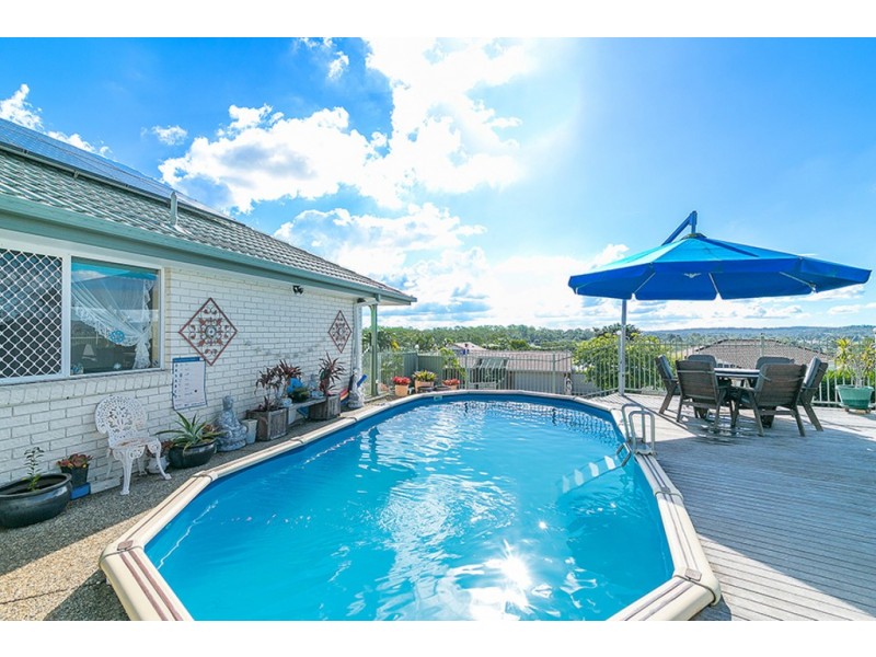 16 Wantana Cres, Edens Landing QLD 4207