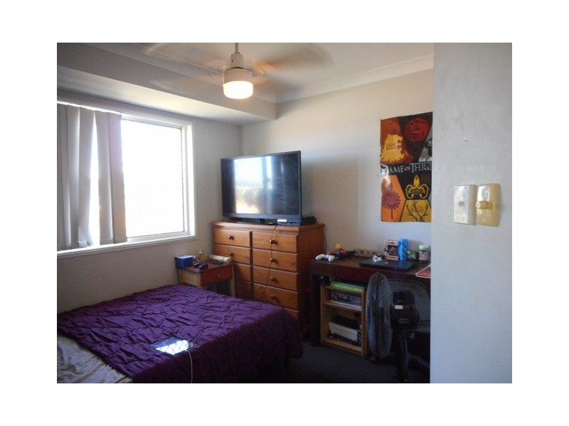 16 Holly Cres, Windaroo QLD 4207