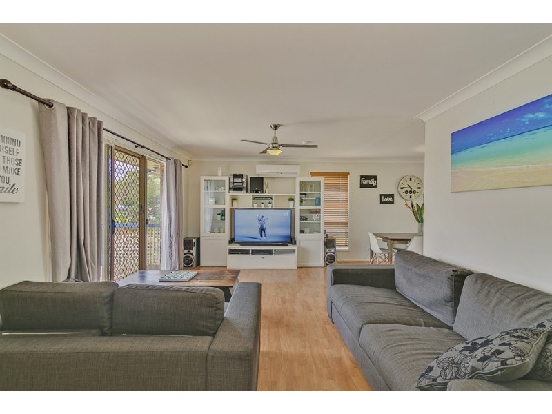 7 Clayton drive, Edens Landing QLD 4207