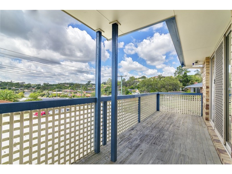 7 Clayton drive, Edens Landing QLD 4207