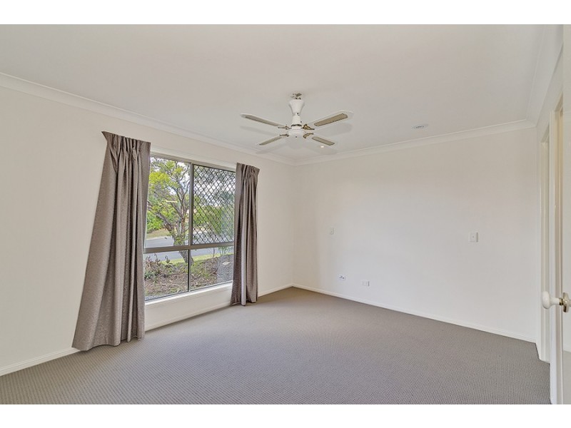 3 Clayton Drive, Edens Landing QLD 4207
