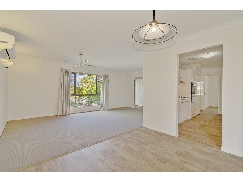 3 Clayton Drive, Edens Landing QLD 4207