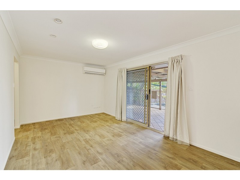 3 Clayton Drive, Edens Landing QLD 4207