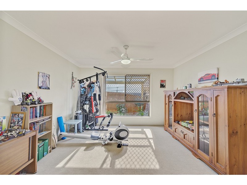 7 Mossman Pde, Waterford QLD 4133