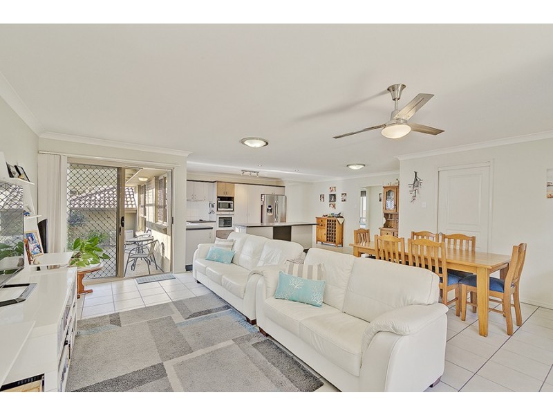7 Mossman Pde, Waterford QLD 4133