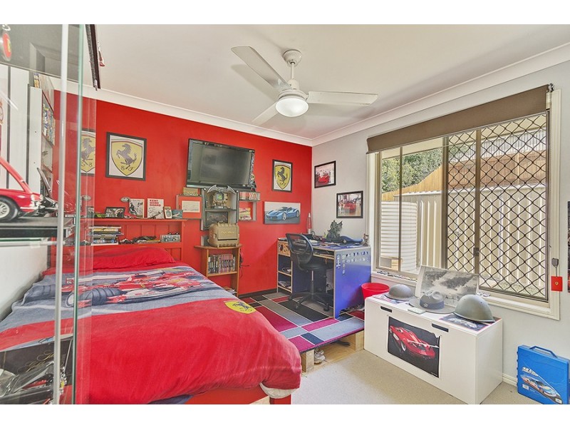 7 Mossman Pde, Waterford QLD 4133