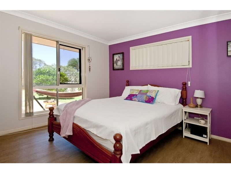 5 Silvestro Place., Edens Landing QLD 4207