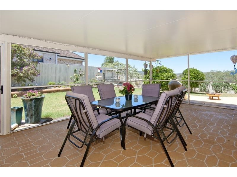 5 Silvestro Place., Edens Landing QLD 4207