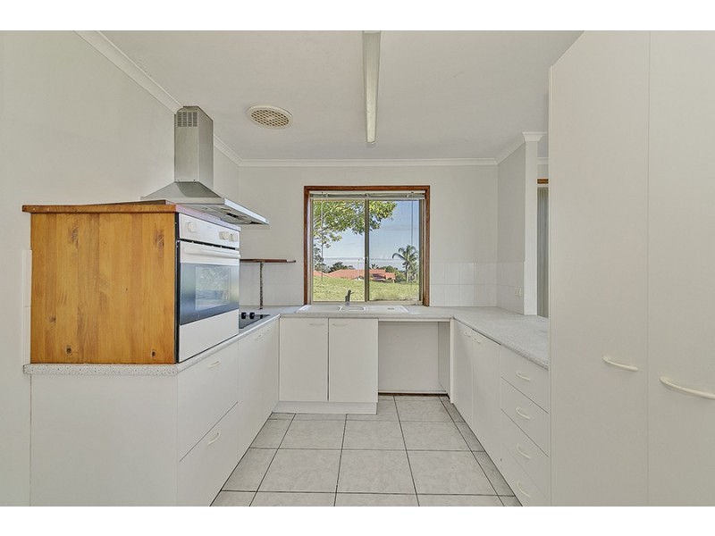 27 Hillside Cres, Edens Landing QLD 4207