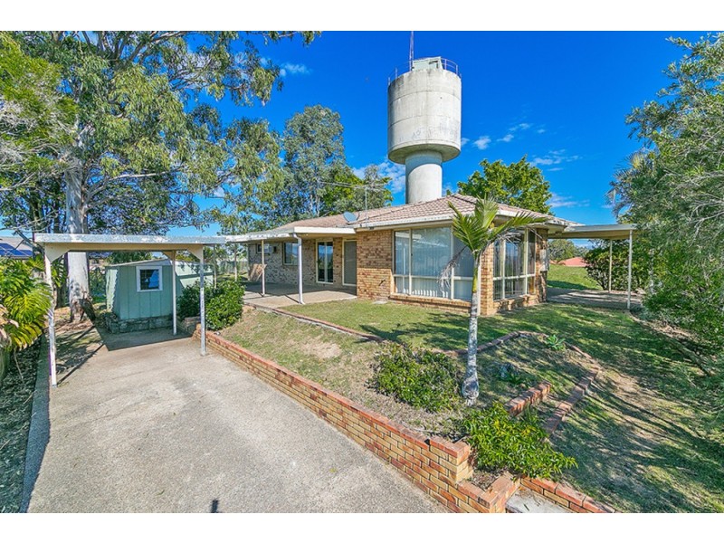 27 Hillside Cres, Edens Landing QLD 4207