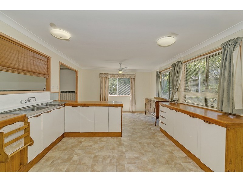 11 Dion Drive, Eagleby QLD 4207