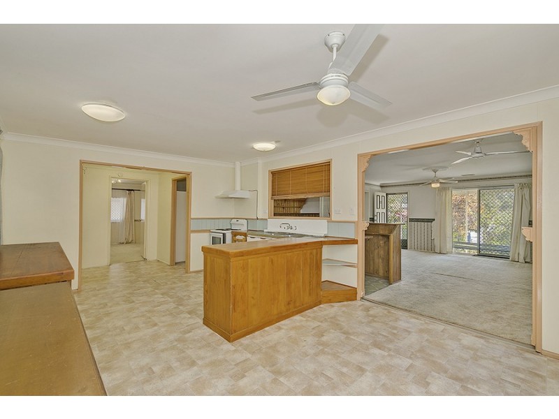 11 Dion Drive, Eagleby QLD 4207