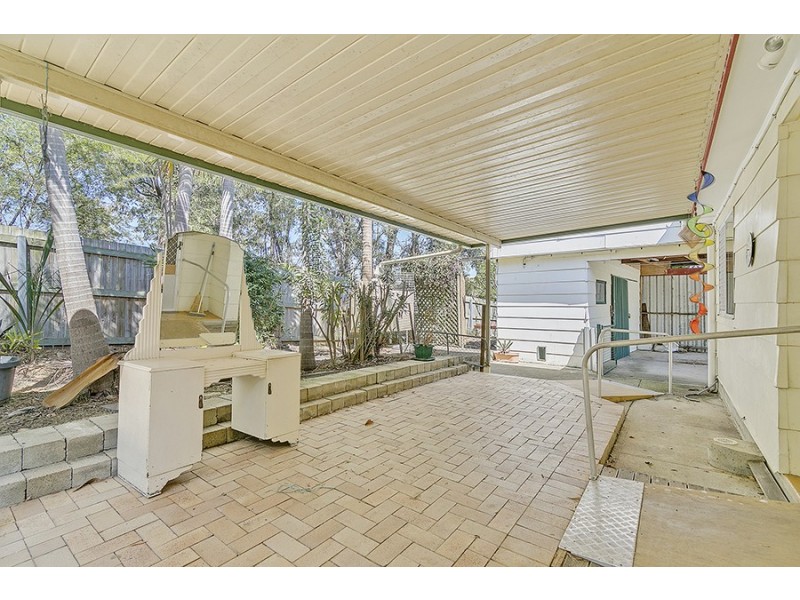 11 Dion Drive, Eagleby QLD 4207