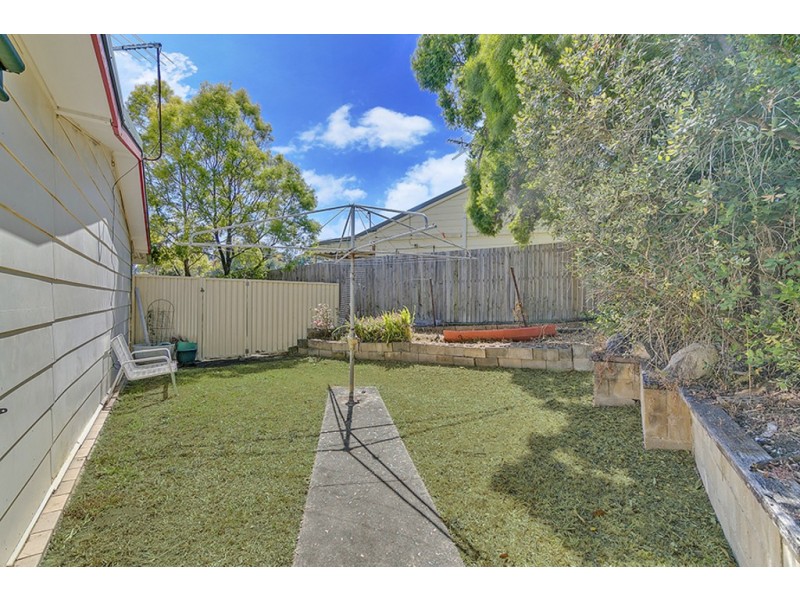 11 Dion Drive, Eagleby QLD 4207