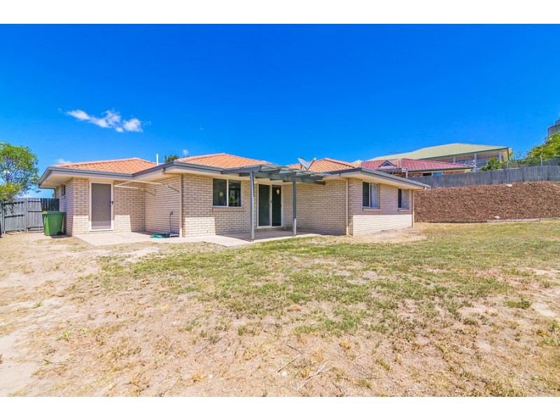 6 Vella Place, Edens Landing QLD 4207