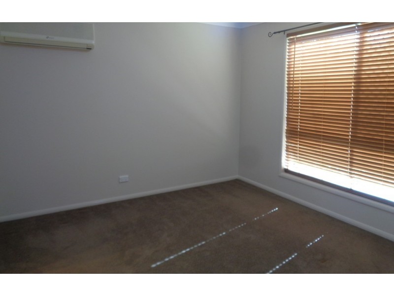 21 Rogers Ave, Beenleigh QLD 4207