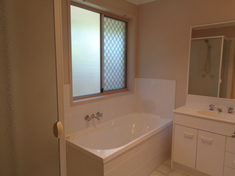 21 Rogers Ave, Beenleigh QLD 4207