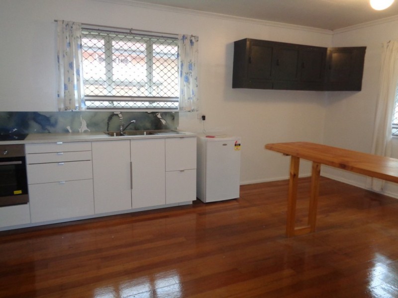 32 North Rd, Woodridge QLD 4114