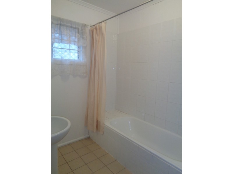 32 North Rd, Woodridge QLD 4114