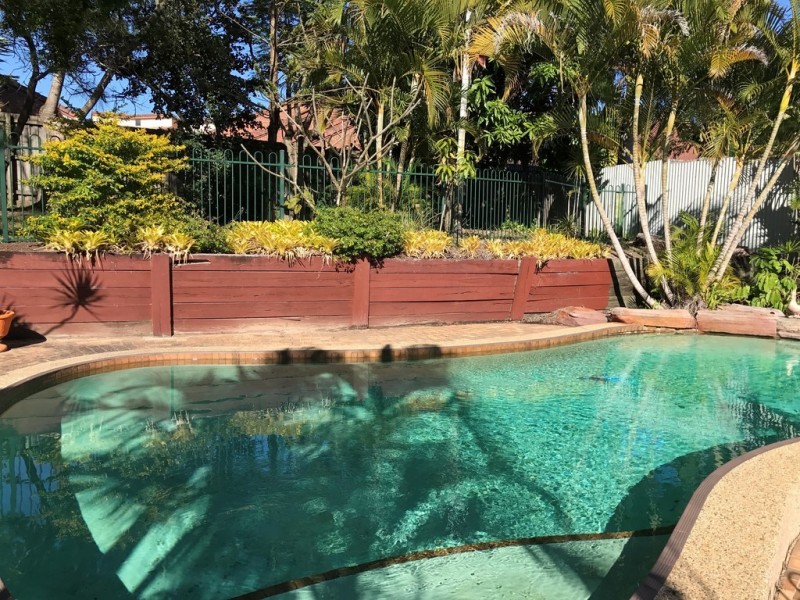 27 Shortland St, Springwood QLD 4127