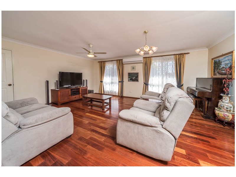 5 Chifley Drive, Bethania QLD 4205