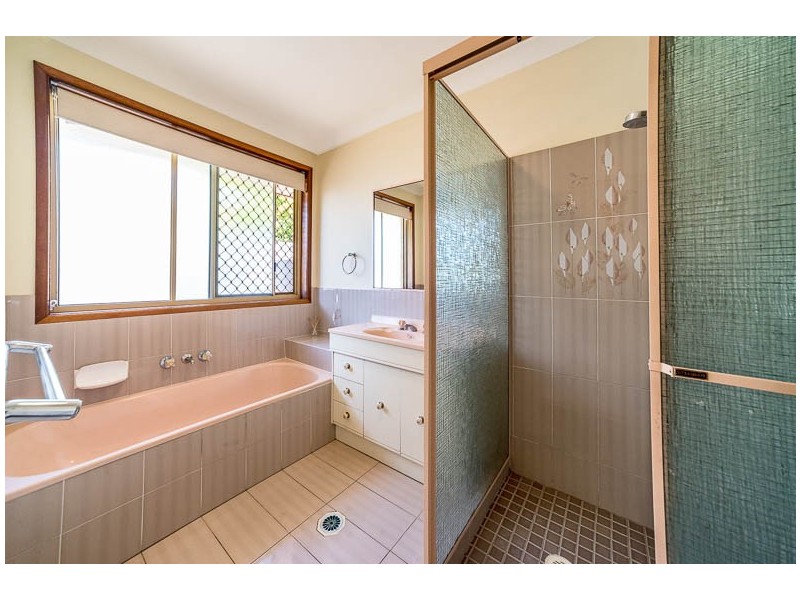 5 Chifley Drive, Bethania QLD 4205