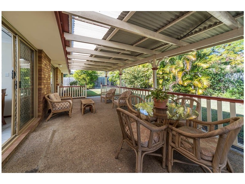 5 Chifley Drive, Bethania QLD 4205